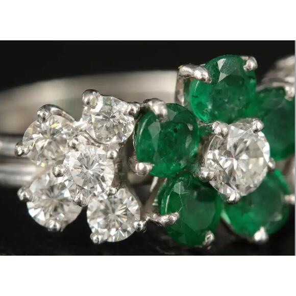 Cartier Platinum Emerald and Diamond Triple Flower Engagement Ring Ca. 1950s - Picture 7 of 10